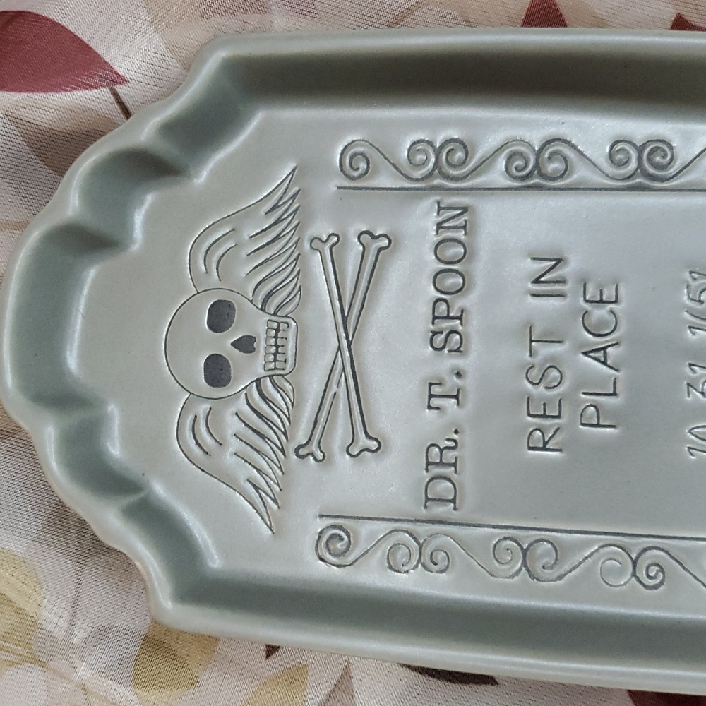 NEW- Gray Novelty Tombstone Spoon Rest or Trinket‎ Dish